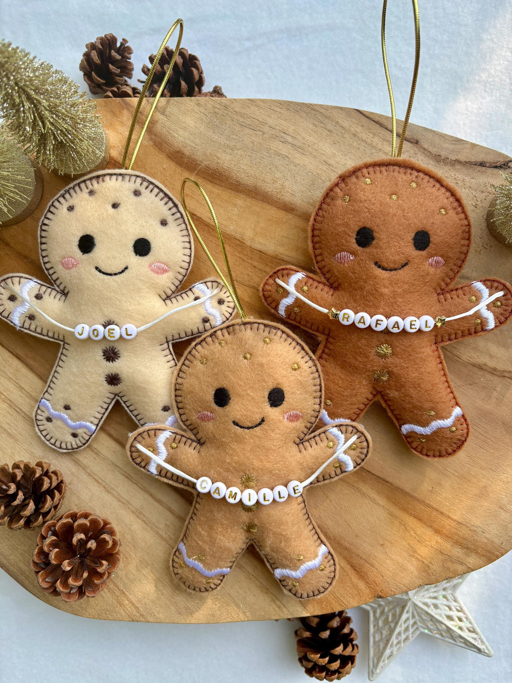 Boule de Noël personnalisé bonhomme de pin d'épice avec prénom