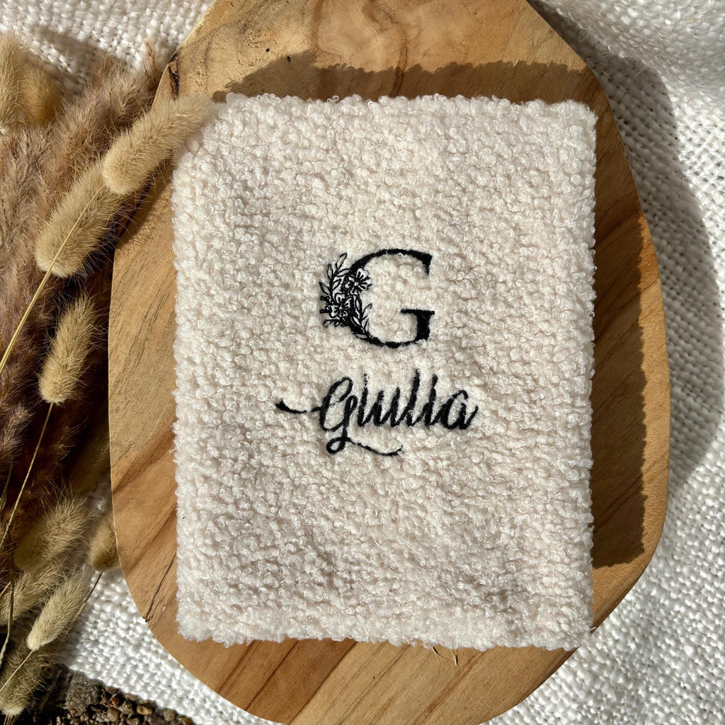 Protège carnet de santé personnalisé en tissu bouclette