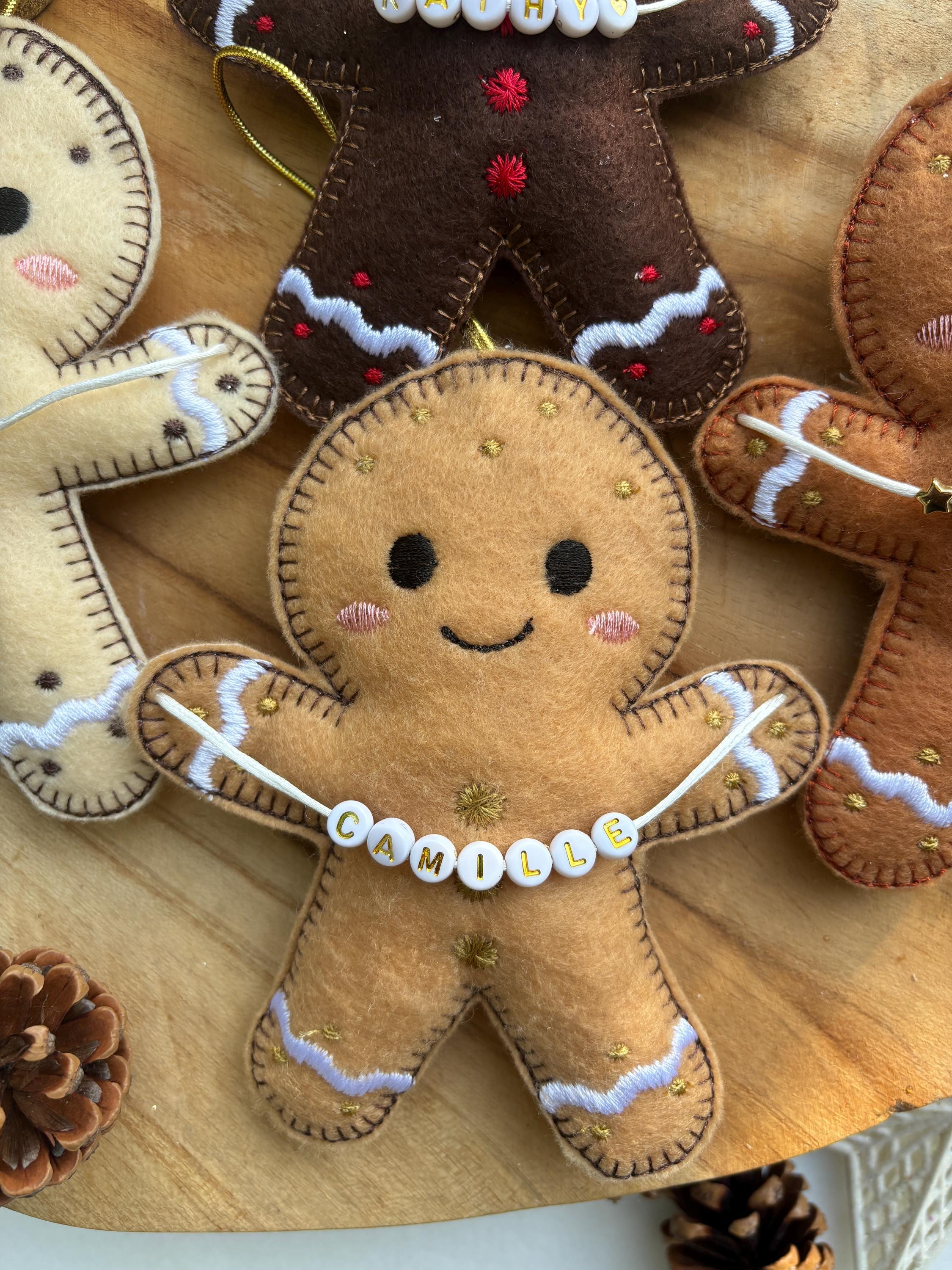 Boule de Noël personnalisé bonhomme de pin d'épice avec prénom