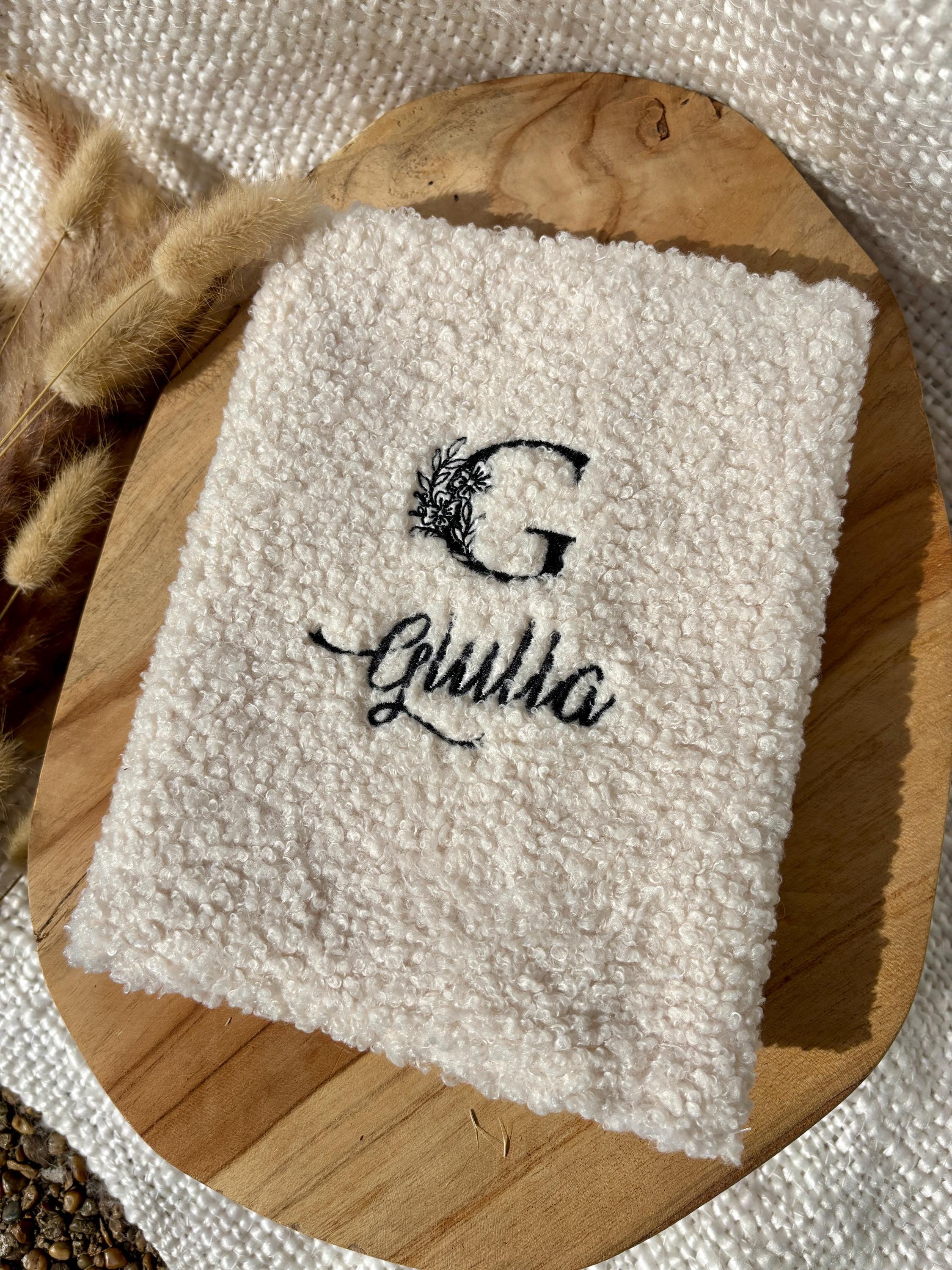 Protège carnet de santé personnalisé en tissu bouclette