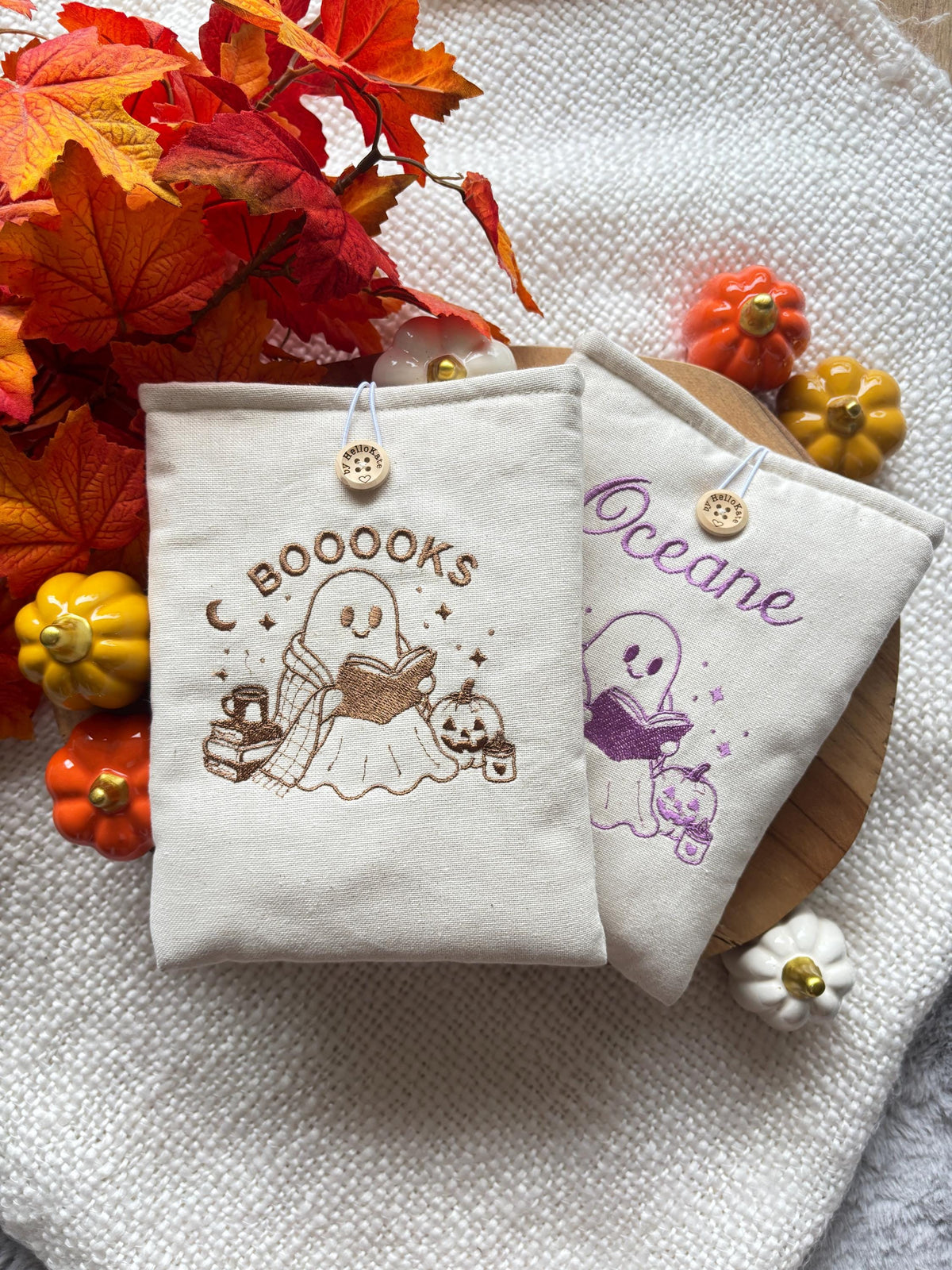 Pochette à livre ou liseuse rembourée personnalisé automne en coton , format poche ou broché idée cadeau , protège livre, étui kindle