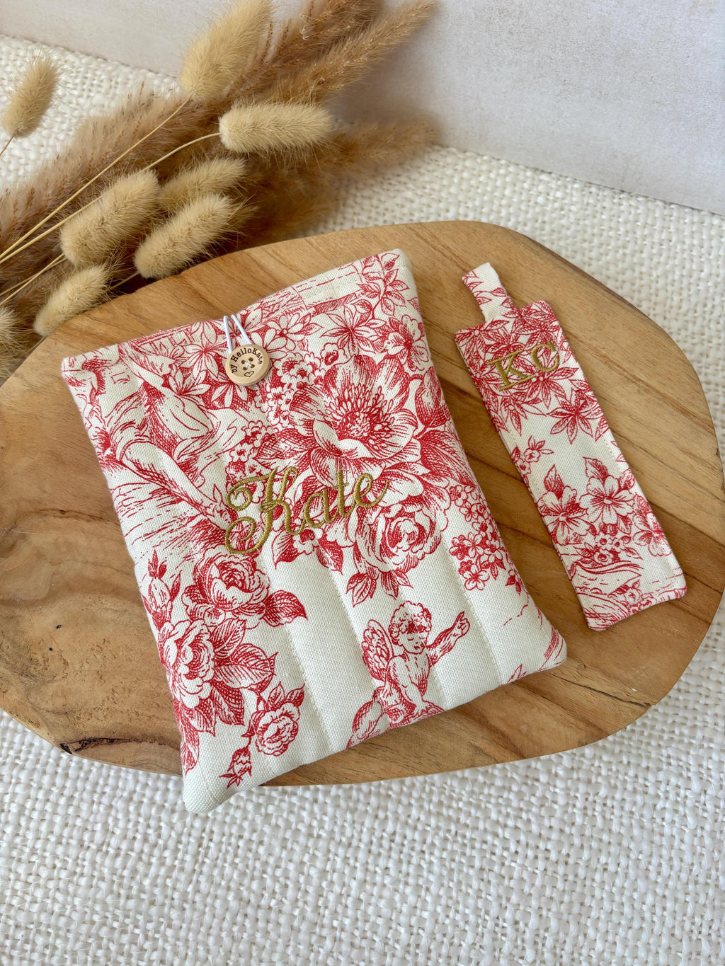 Pochette livre ou liseuse molletonnée en toile de jouy marque page personnalisé format poche ou broché, protège livre, étui kindle